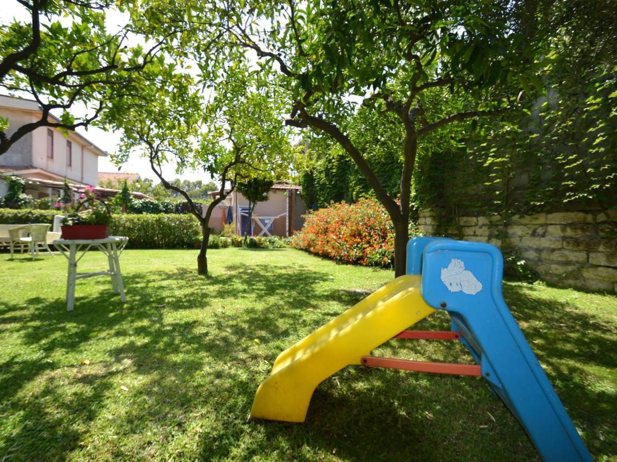 Willa Casa Unifamiliar Con Jard N Privado Agnone Bagni Zewnętrze zdjęcie